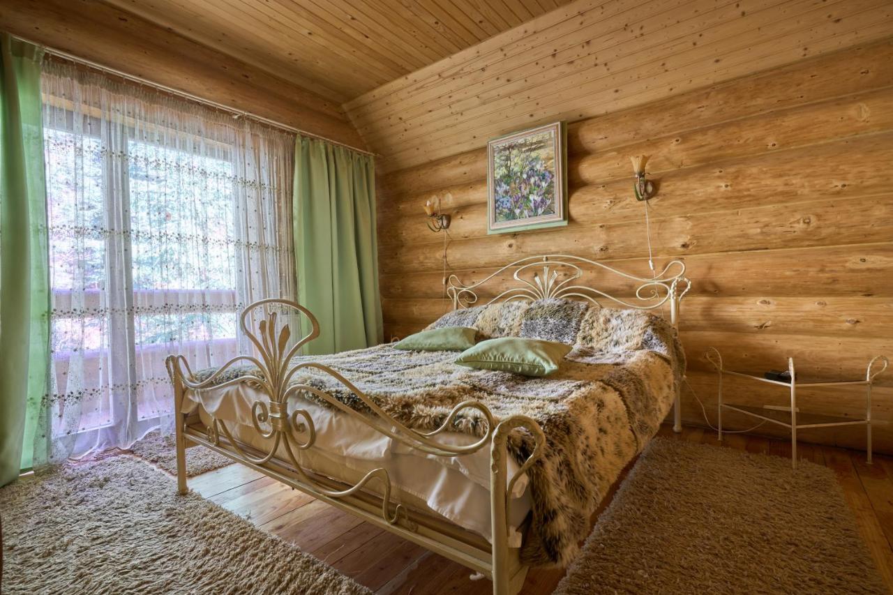 Tsaryna Sadyba Яблоница Экстерьер фото