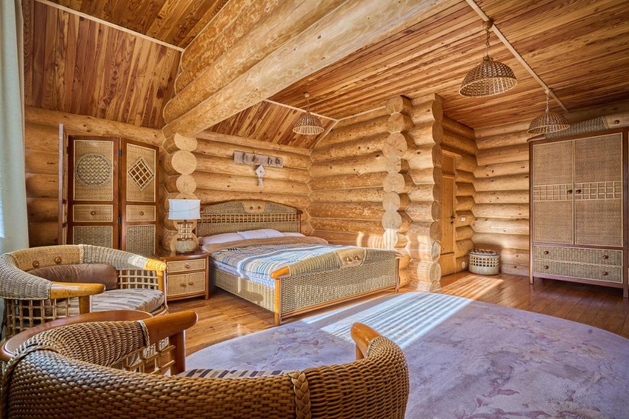 Tsaryna Sadyba Яблоница Экстерьер фото